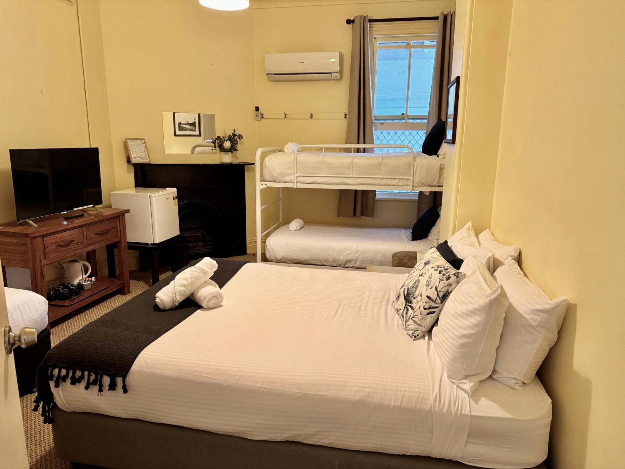 The Commercial Hotel Wallerawang Dış mekan fotoğraf